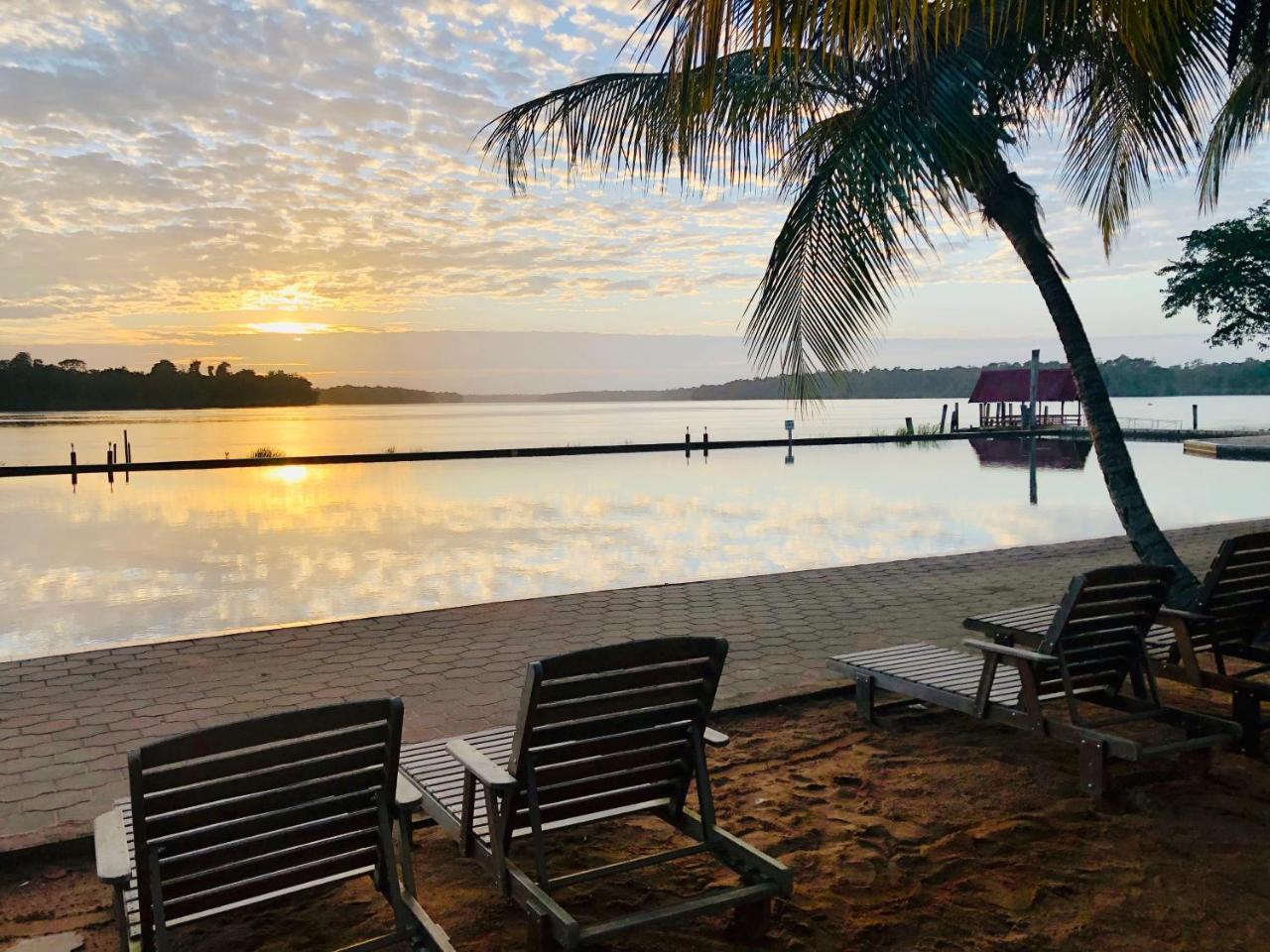 Overbridge River Resort Paramaribo Eksteriør bilde